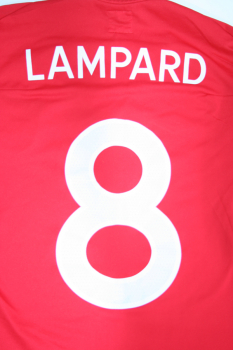 Umbro England Trikot 8 Frank Lampard WM 2010 away rot Herren M/L